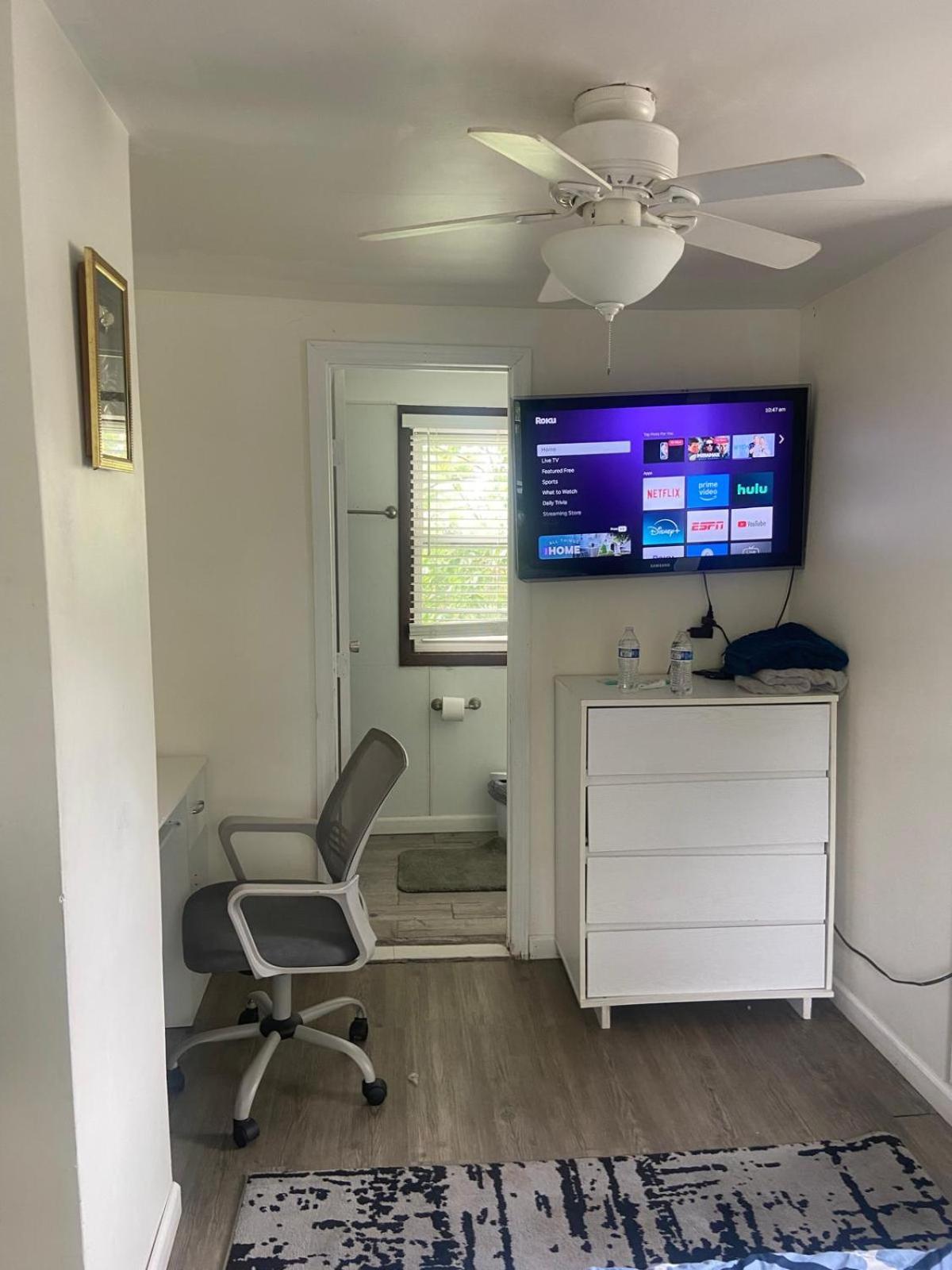 Cozy Room With Private Bathroom Nova York Exterior foto